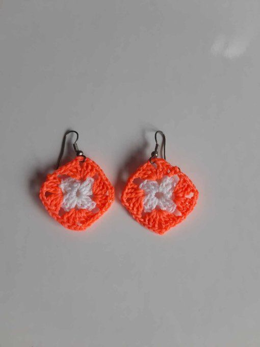 boucle d'oreille